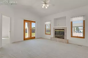 470 S Soaring Eagle Dr, Pueblo, CO 81007 - Photo 6