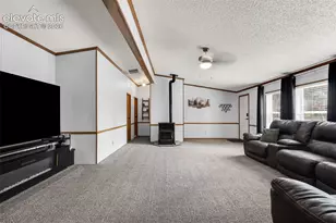 911 Phelps Ave, Canon City, CO 81212 - Photo 2