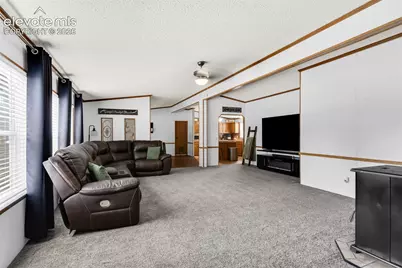 911 Phelps Avenue, Canon City, CO 81212 - Photo 4