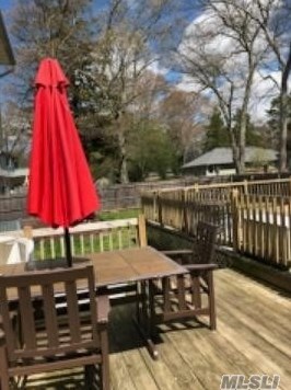 151 Daisy Dr, Old Mastic, NY 11951-3713