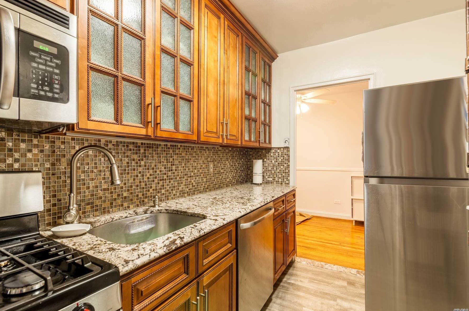 75-25 210th St, Flushing, NY 11364-2446