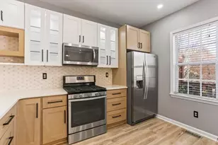 2359 Towneview Ct, Atlanta, GA 30339 - Photo 10