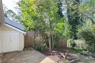 224 Goshen Ln, Woodstock, GA 30188 - Photo 4