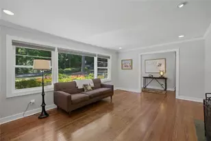 1322 Brook Forest Dr NE, Atlanta, GA 30324 - Photo 12