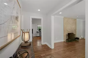 1322 Brook Forest Dr NE, Atlanta, GA 30324 - Photo 8
