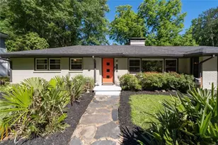 1322 Brook Forest Dr NE, Atlanta, GA 30324 - Photo 6