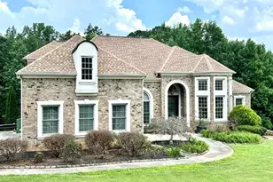 5173 Barrington Trace Dr, Atlanta, GA 30331 - Photo 2
