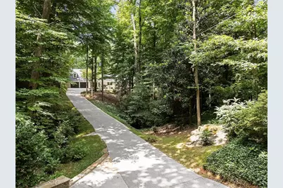 366 Blackland Road NW, Atlanta, GA 30342 - Photo 4