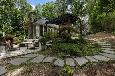 366 Blackland Road NW, Atlanta, GA 30342 - Photo 44