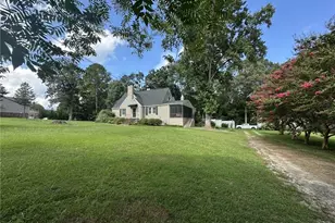 139 Myrtle St, Toccoa, GA 30577 - Photo 2