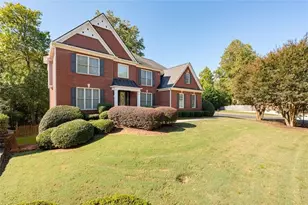 1725 Spartan Ln, Hoschton, GA 30548 - Photo 4