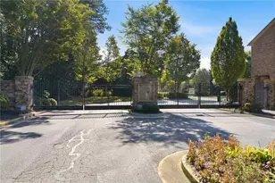 1599 Trailview Way NE, Atlanta, GA 30329 - Photo 10