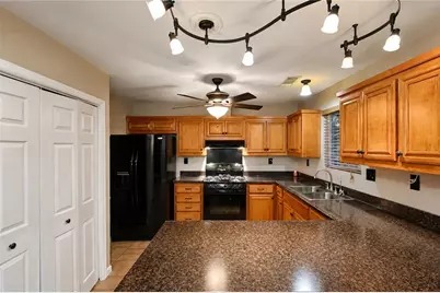 1825 Skyline Drive, Cumming, GA 30041 - Photo 10