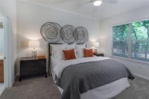 3443 Kingsboro Rd NE, Atlanta, GA 30326 - Photo 6