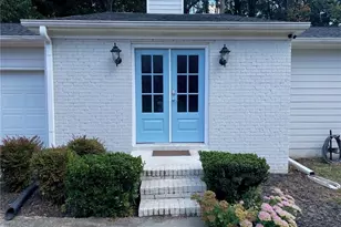 1608 Willie Dr, Marietta, GA 30062 - Photo 2