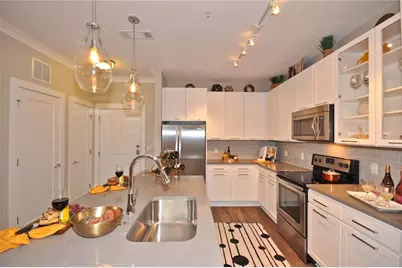 2875 Crescent Parkway #1143, Atlanta, GA 30339 - Photo 2