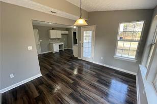 2162 Anconia Cir, Lawrenceville, GA 30044 - Photo 4