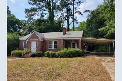 420 Baldwin Avenue - Photo 1