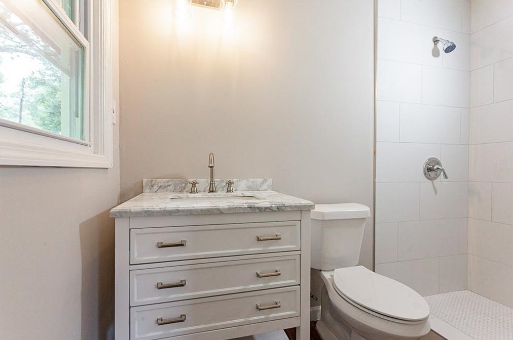 3492 Revere Rd, Atlanta GA  30331-2316 exterior