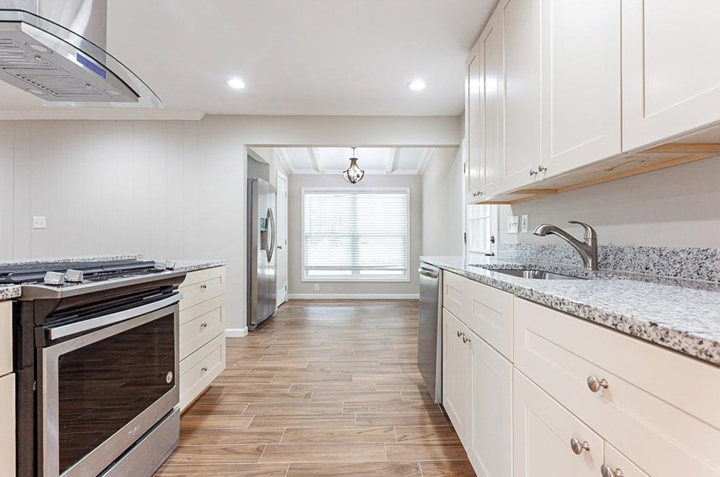 3492 Revere Rd, Atlanta GA  30331-2316 exterior