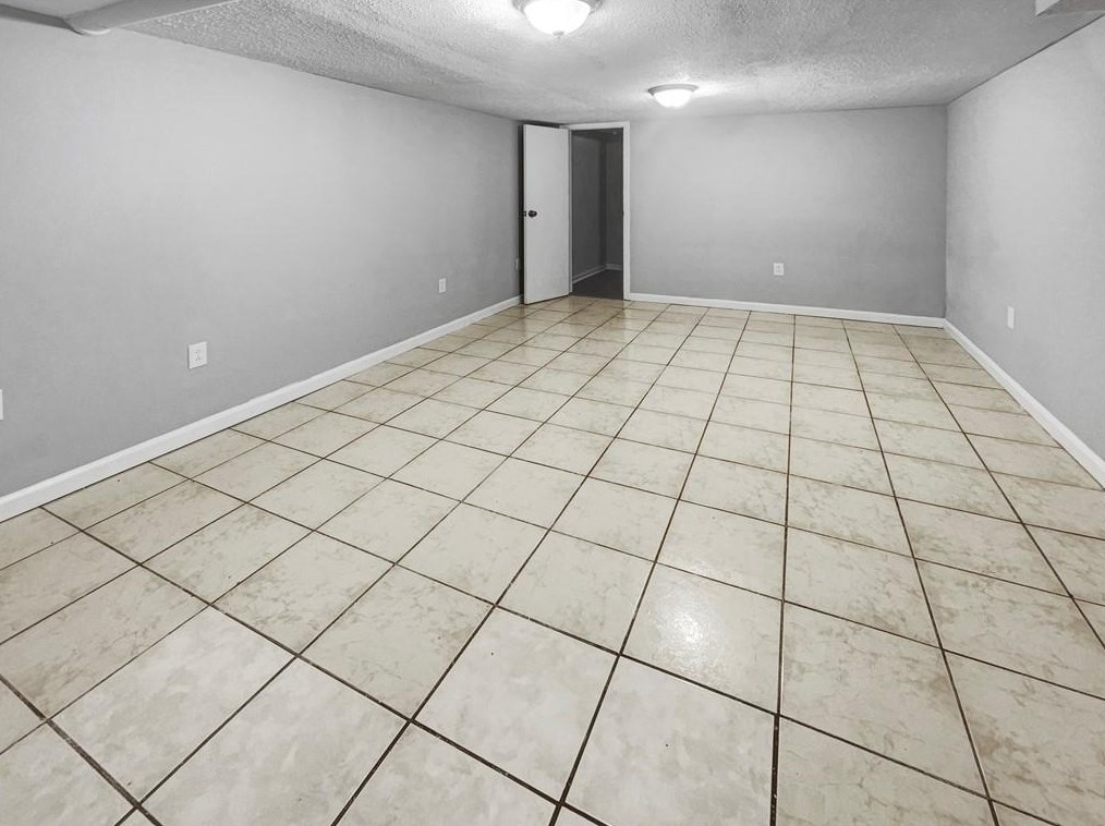 3165 Chapel Cir, Decatur GA  30034-4432 exterior