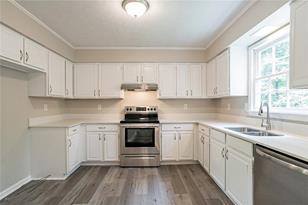 1786 Hunters Trace SW - Photo 4