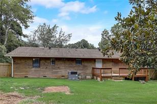 1586 Flat Rock Rd, Stockbridge GA  30281-2034 exterior