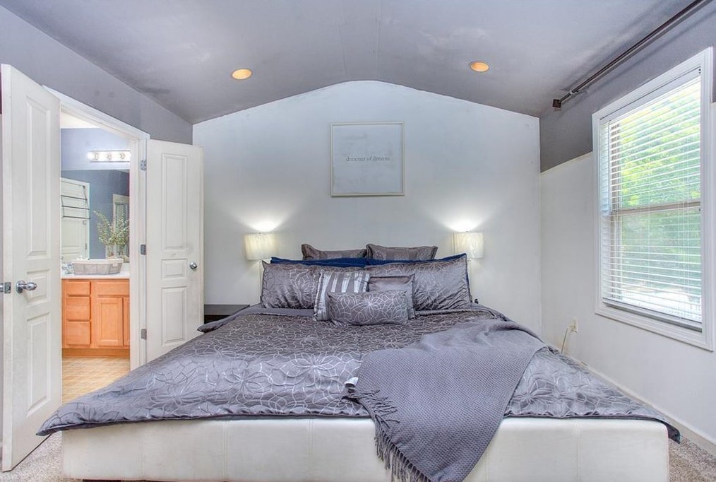 4948 Longview Walk, Decatur GA  30035-4186 exterior