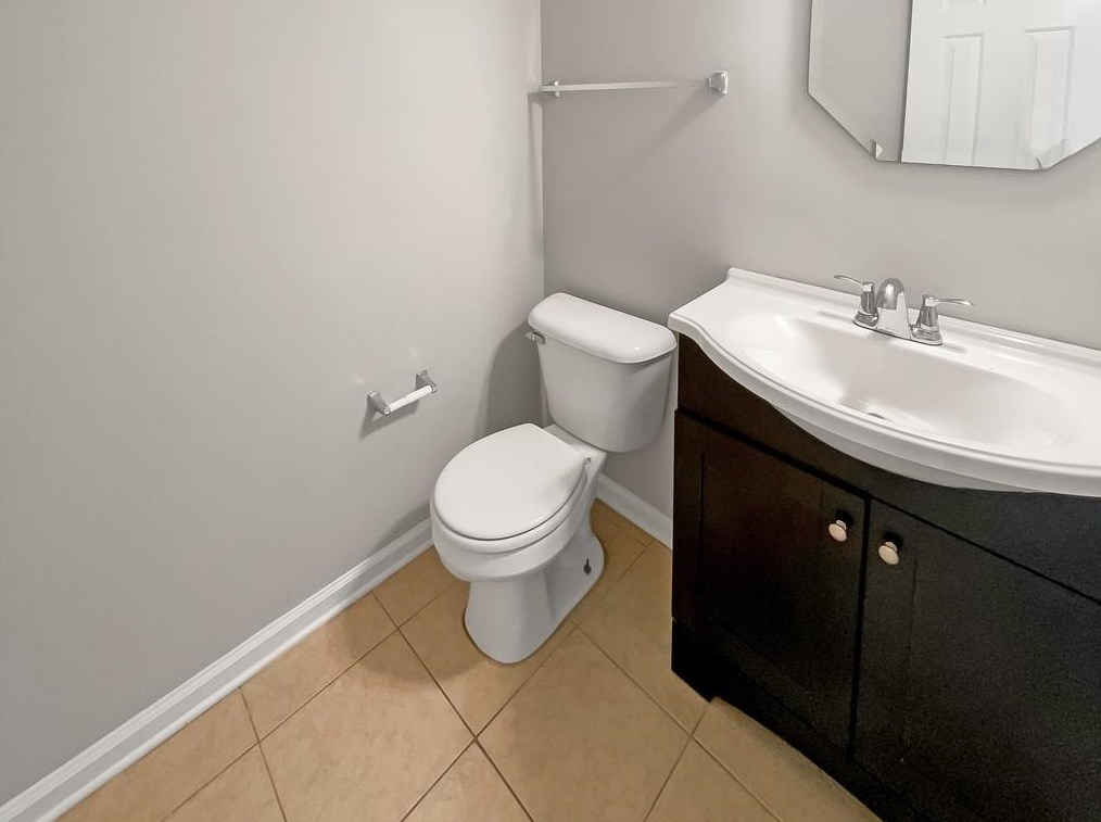 2102 Redwater Dr, Decatur GA  30035-2210 exterior