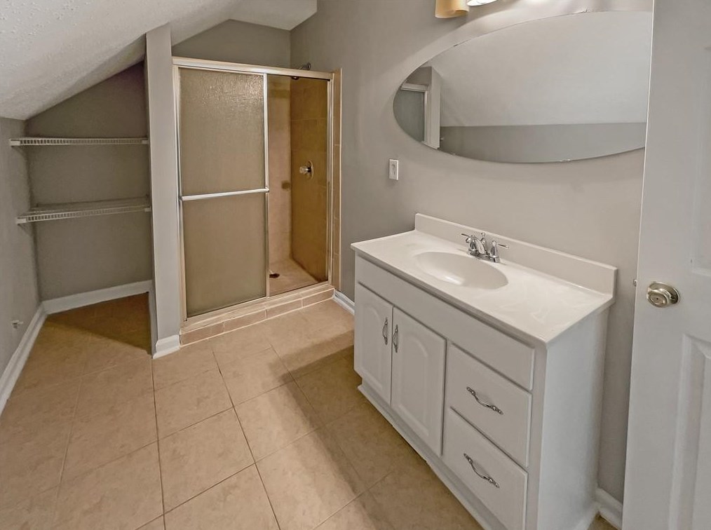 2102 Redwater Dr, Decatur GA  30035-2210 exterior