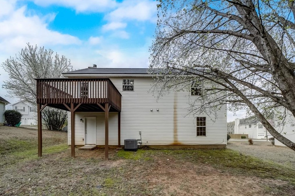 2180 Hidden Creek Dr, Decatur GA  30035-3628 exterior