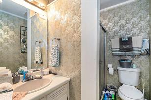 270 Benson St - Photo 20