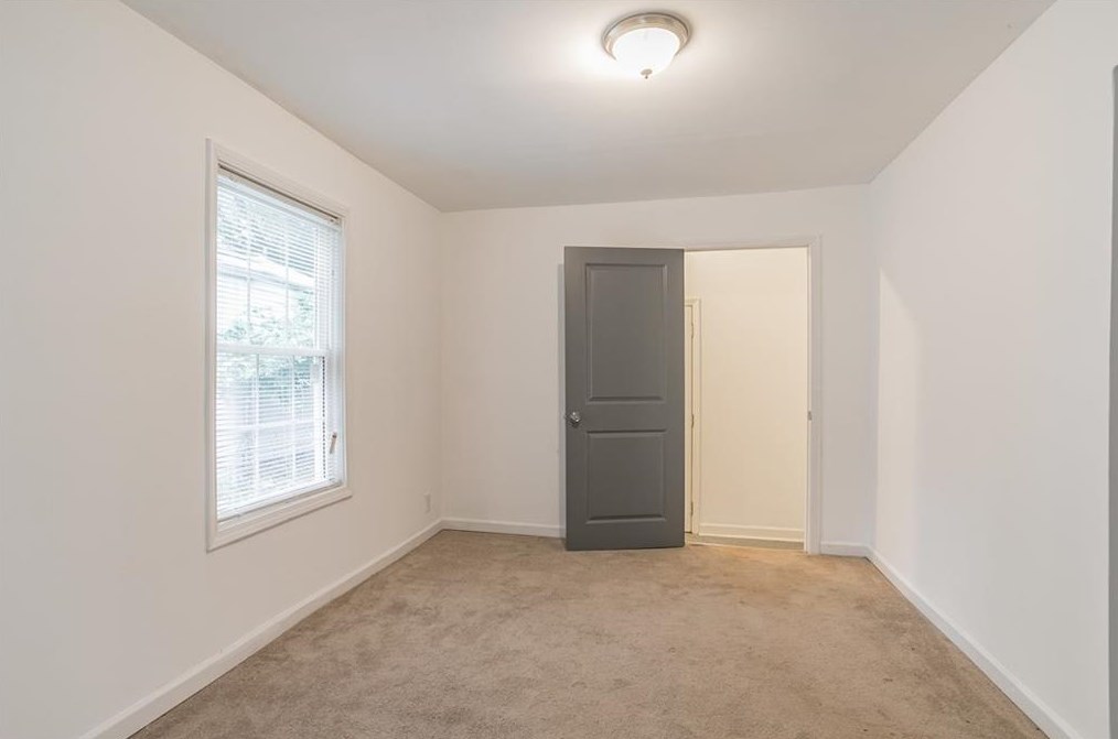 1945 Meadow Ln, Decatur GA  30032-4278 exterior