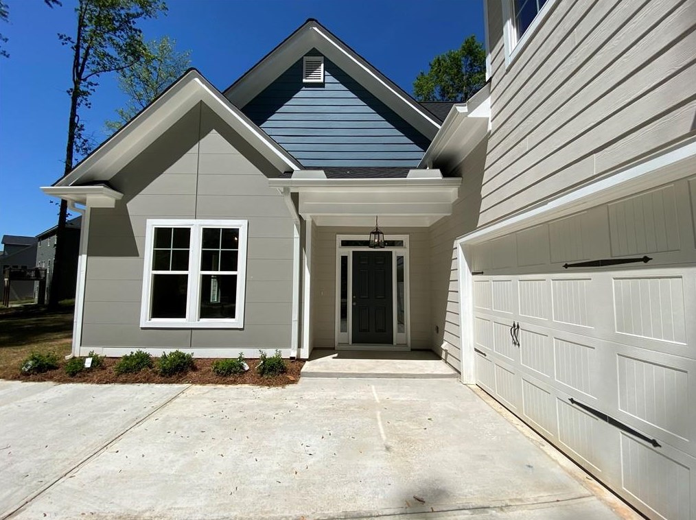 404 W White Street W, Carrollton, GA 30117