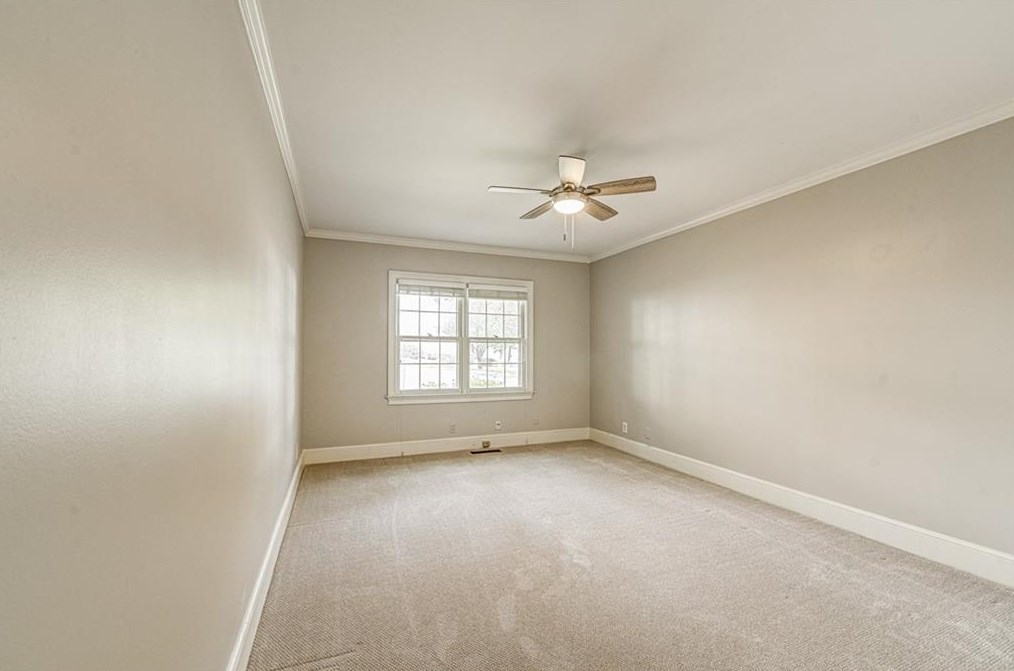 1875 Bedfordshire Ct, Decatur GA  30033-1400 exterior