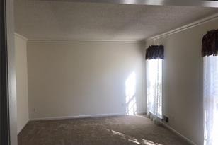1160 Aurora Ct - Photo 14