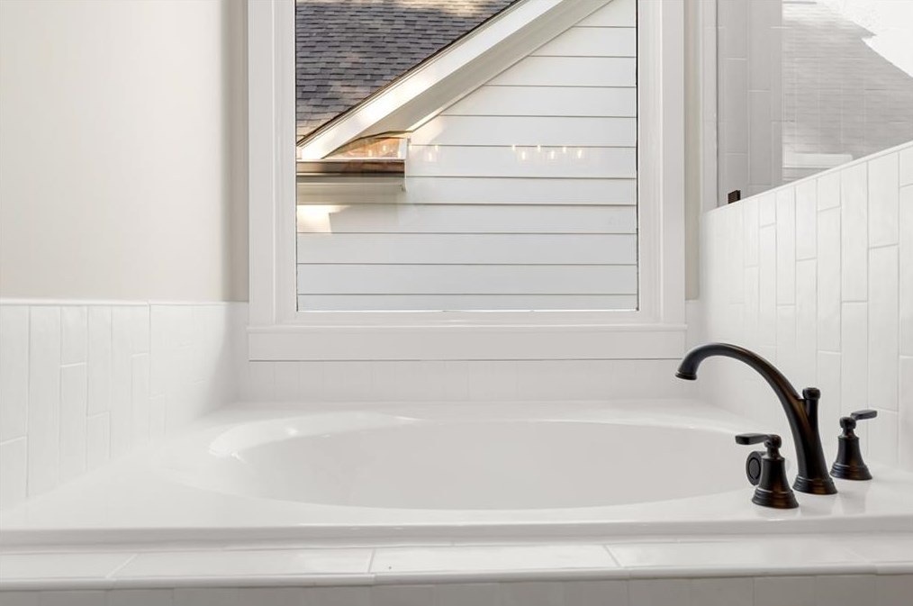 1082 Medlin St, Smyrna GA  30080-4156 exterior