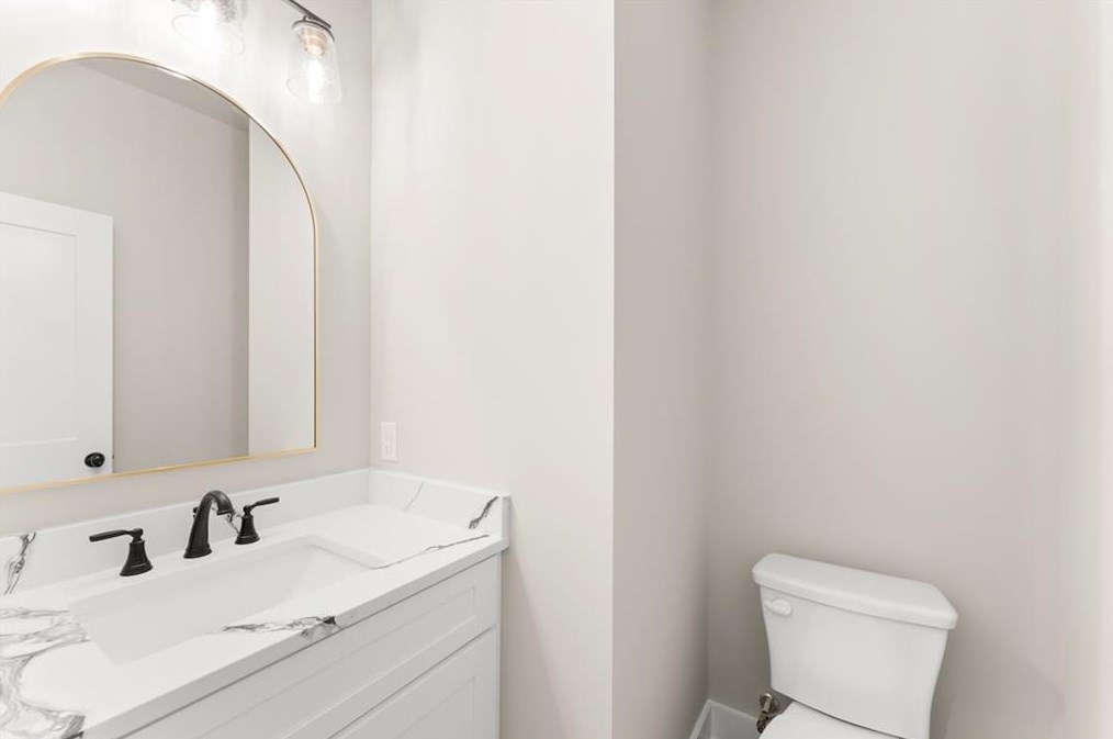 1082 Medlin St, Smyrna GA  30080-4156 exterior