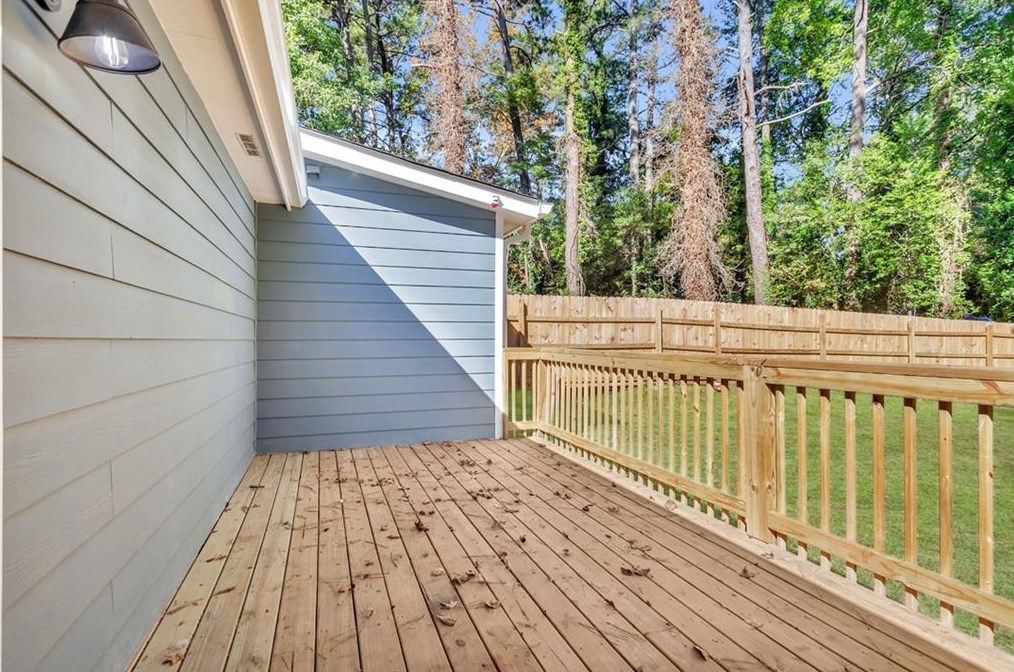 983 Poplar St, Atlanta GA  30344-3744 exterior