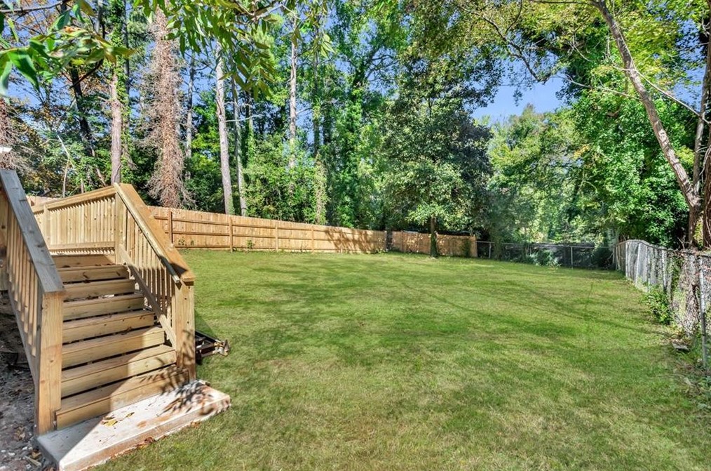 983 Poplar St, Atlanta GA  30344-3744 exterior