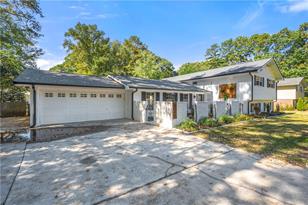 4946 Vermack Rd, Atlanta GA  30338-5016 exterior