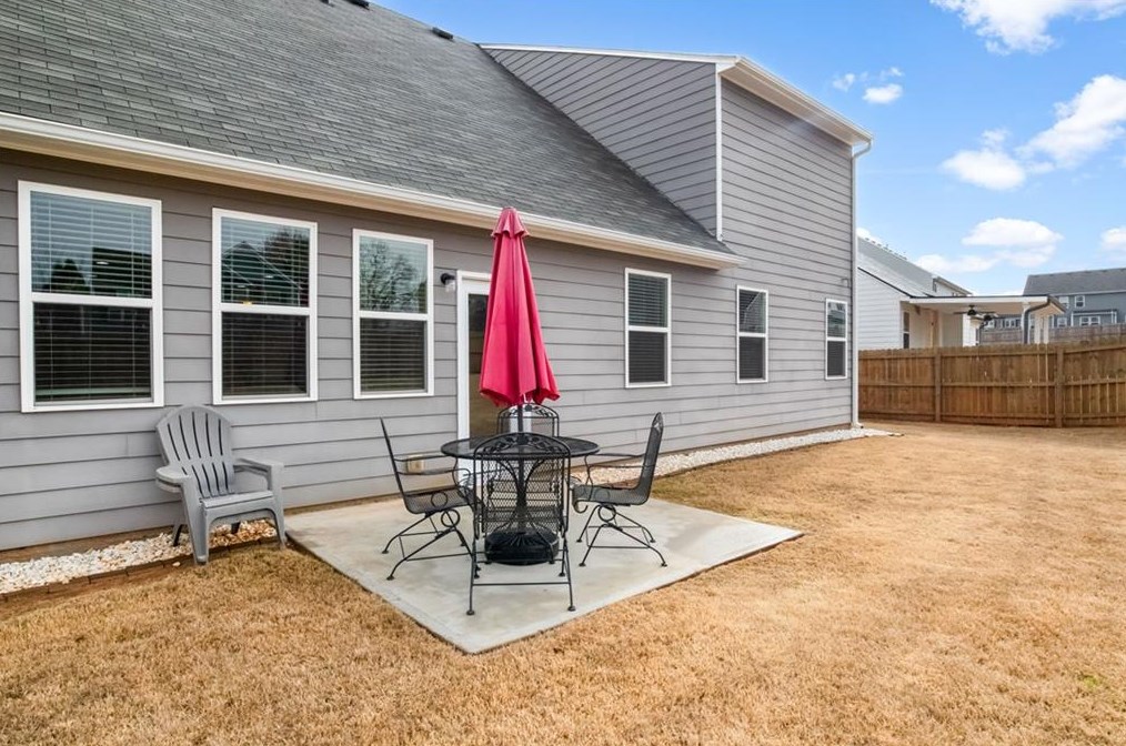 1121 Bald Eagle Trce, Hoschton GA  30548-1991 exterior