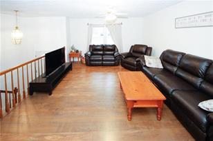 1018 Woodbridge Way NE - Photo 4