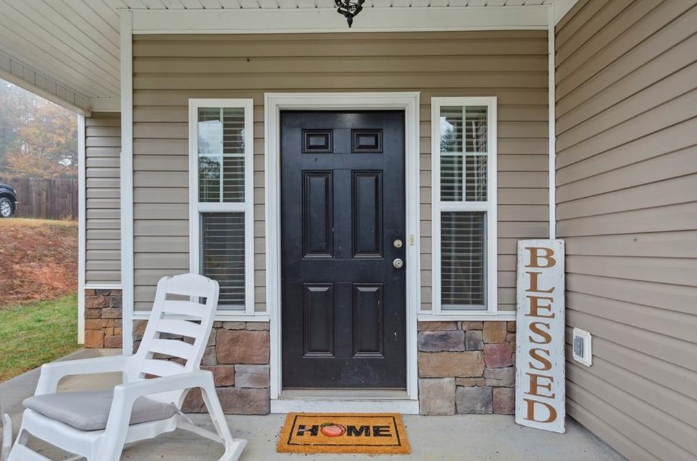 187 Willow Springs Dr, Dallas GA  30132-0280 exterior