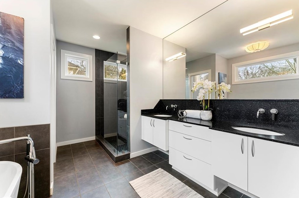 447 Ansley St, Decatur GA  30030-3602 exterior