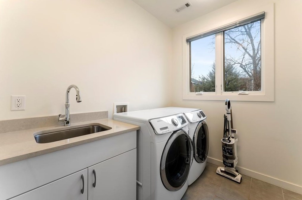 447 Ansley St, Decatur GA  30030-3602 exterior