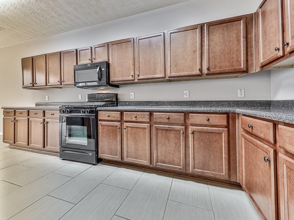 441 Branch Valley Dr, Dallas, GA 30132-0834
