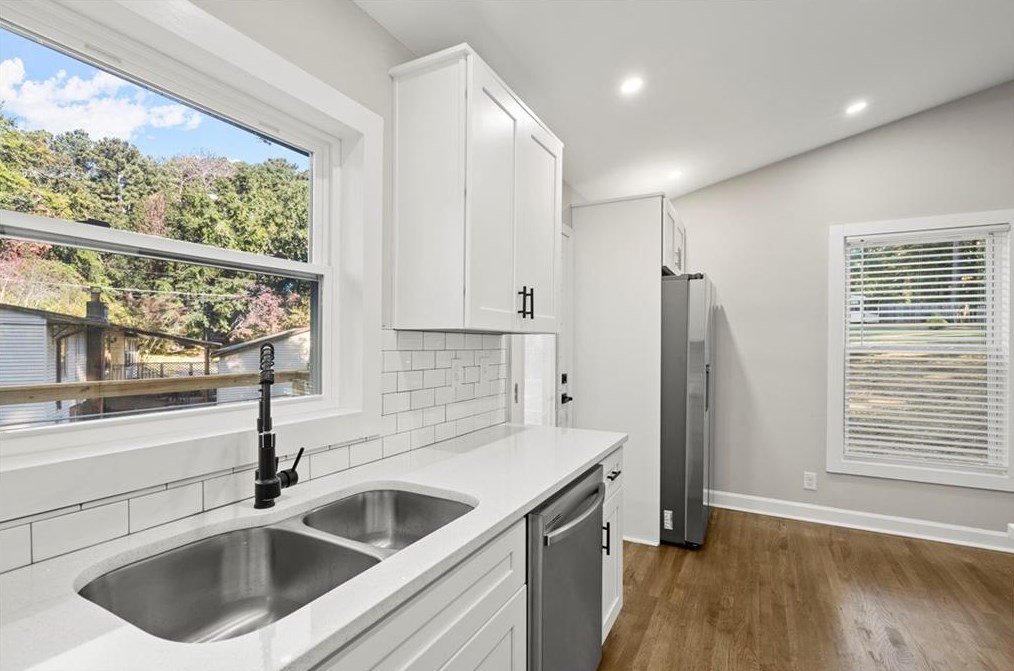 3041 Dove Way, Decatur GA  30033-3901 exterior