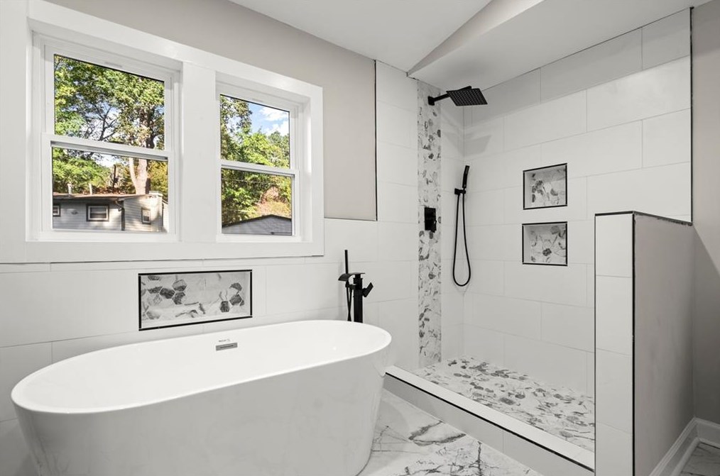 3041 Dove Way, Decatur GA  30033-3901 exterior