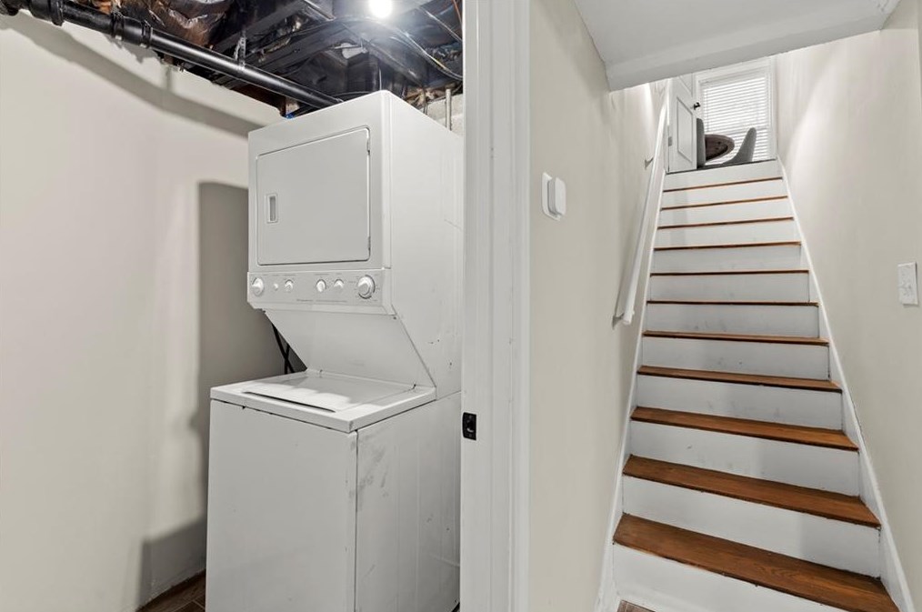 3041 Dove Way, Decatur GA  30033-3901 exterior